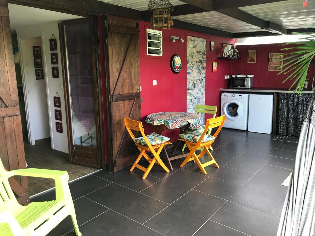 Un Bungalow Au Paradis Saint Pierre Exterior photo